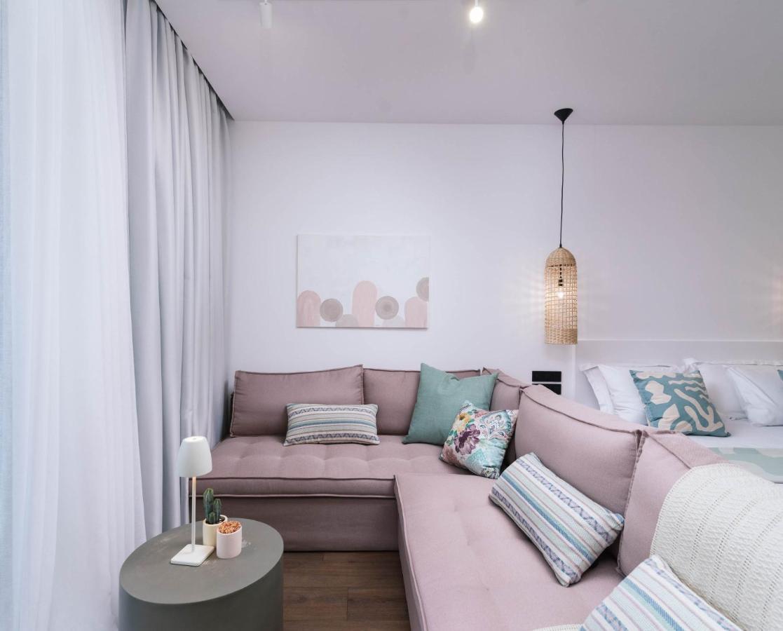 Suites De Luxe Katerina كوكينوس بيرغوس المظهر الخارجي الصورة